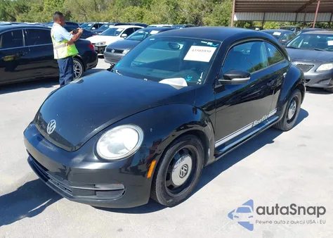2013 Volkswagen Beetle 2.5L z USA, uszkodzony, nr VIN 3VWJP7AT5DM663792